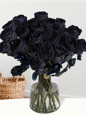 20 black roses