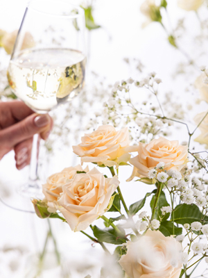 Table decorations with roses