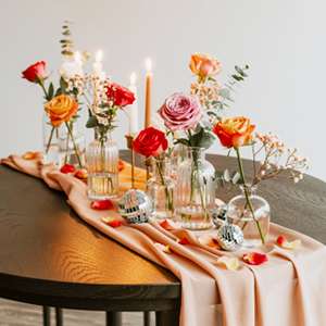 Party table decorations with roses
